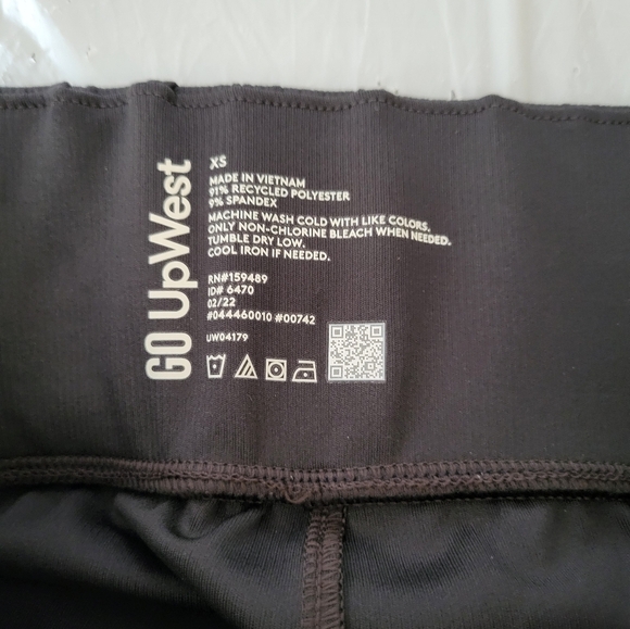 Go Upwest Women Black Jogger, Size XS (24) - Picture 2 of 5